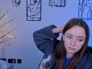 chloe-ley1