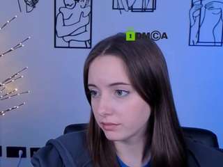 chloe-ley1
