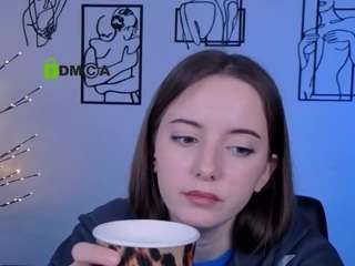 chloe-ley1