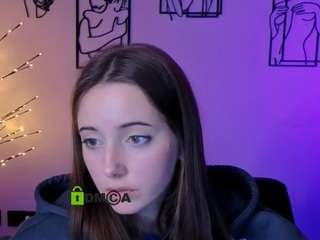chloe-ley1