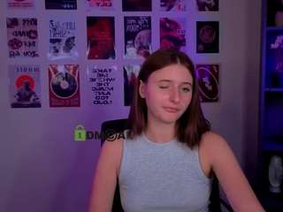 chloe-ley1