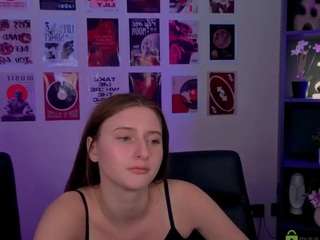 chloe-ley1