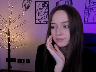 chloe-ley1
