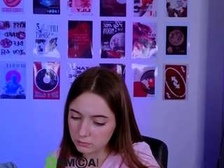 chloe-ley1