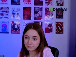 chloe-ley1