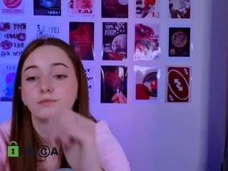chloe-ley1