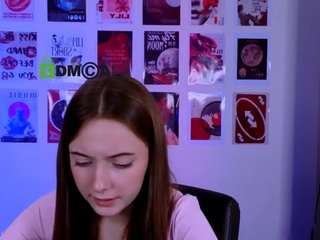 chloe-ley1