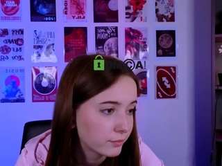 chloe-ley1