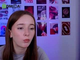 chloe-ley1