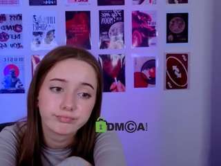 chloe-ley1