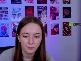 chloe-ley1