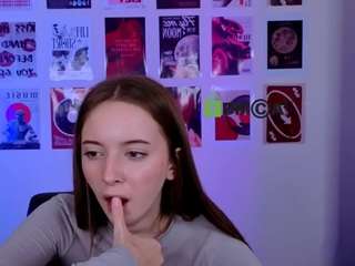 chloe-ley1 live cam preview