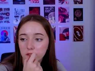 chloe-ley1 live cam preview
