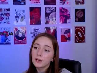 chloe-ley1