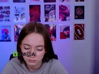 chloe-ley1