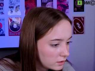 chloe-ley1