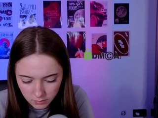 chloe-ley1