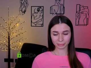 chloe-ley1