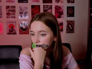 chloe-ley1