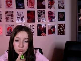 chloe-ley1
