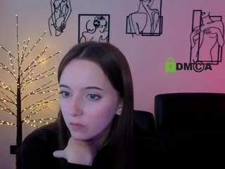 chloe-ley1