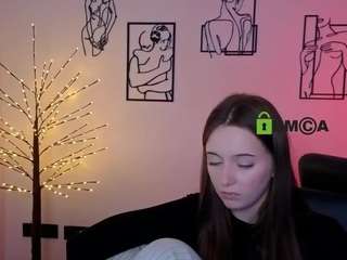 chloe-ley1