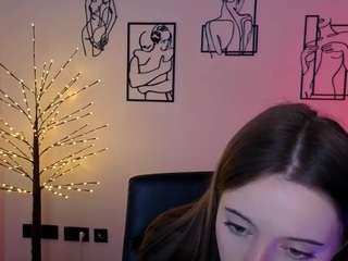 chloe-ley1