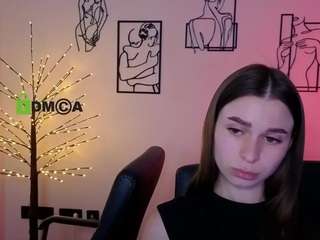 chloe-ley1