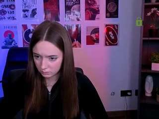 chloe-ley1
