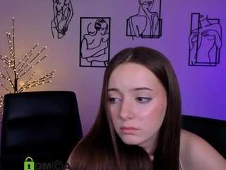 chloe-ley1
