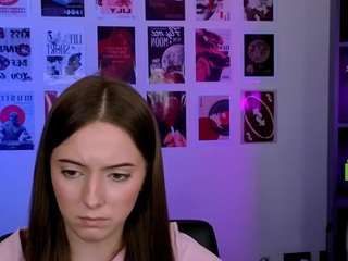 chloe-ley1