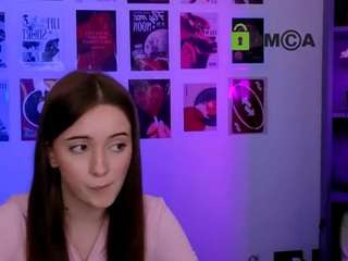 chloe-ley1