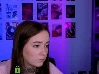 chloe-ley1