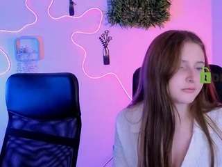 chloe-ley1