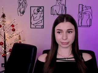 chloe-ley1