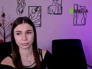 chloe-ley1
