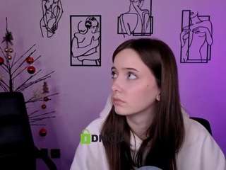 chloe-ley1