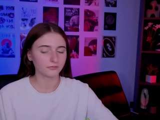 chloe-ley1