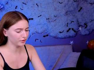chloe-ley1