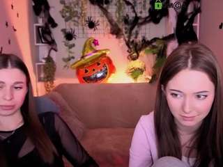chloe-ley1