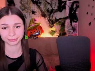 chloe-ley1