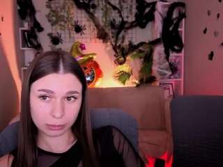 chloe-ley1