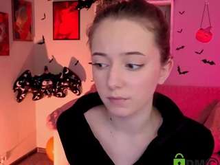 chloe-ley1