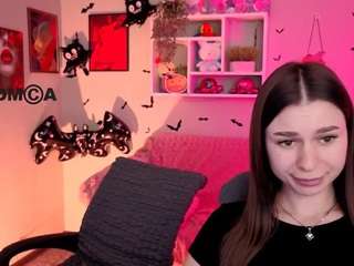 chloe-ley1