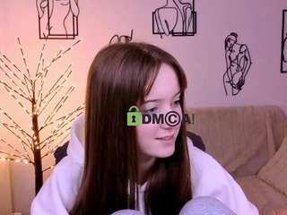 chloe-ley1