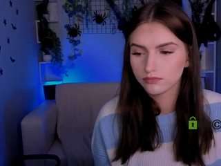 chloe-ley1