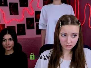 chloe-ley1