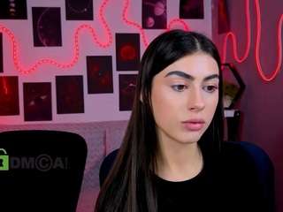 chloe-ley1