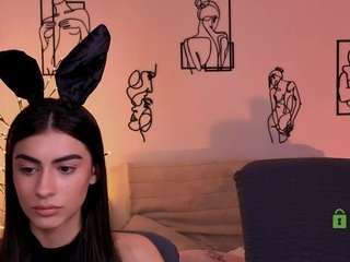 chloe-ley1