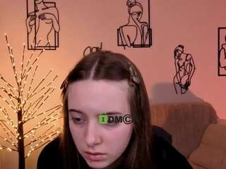 chloe-ley1